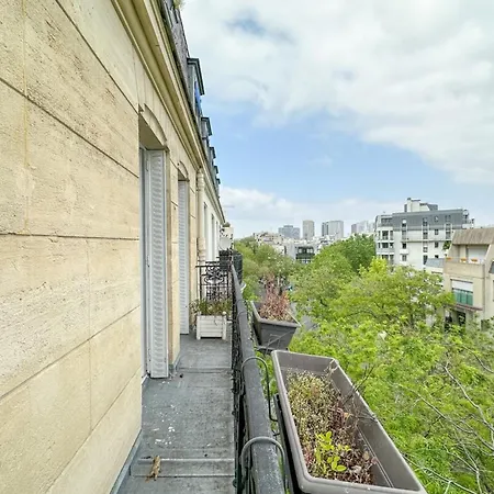 Flexliving - Whole Flat - Balard Apartment *