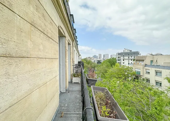 Flexliving - Whole Flat - Balard Appartement *